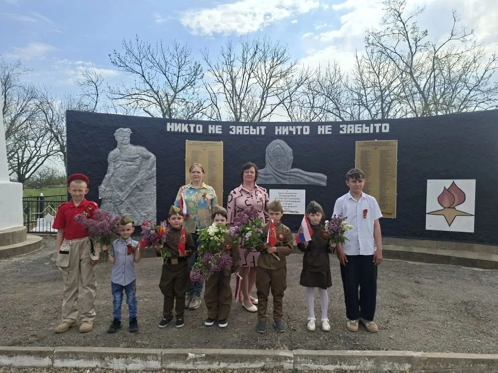 В преддверии главного праздника нашей страны " Дня Победы " сотрудники и воспитанники н...