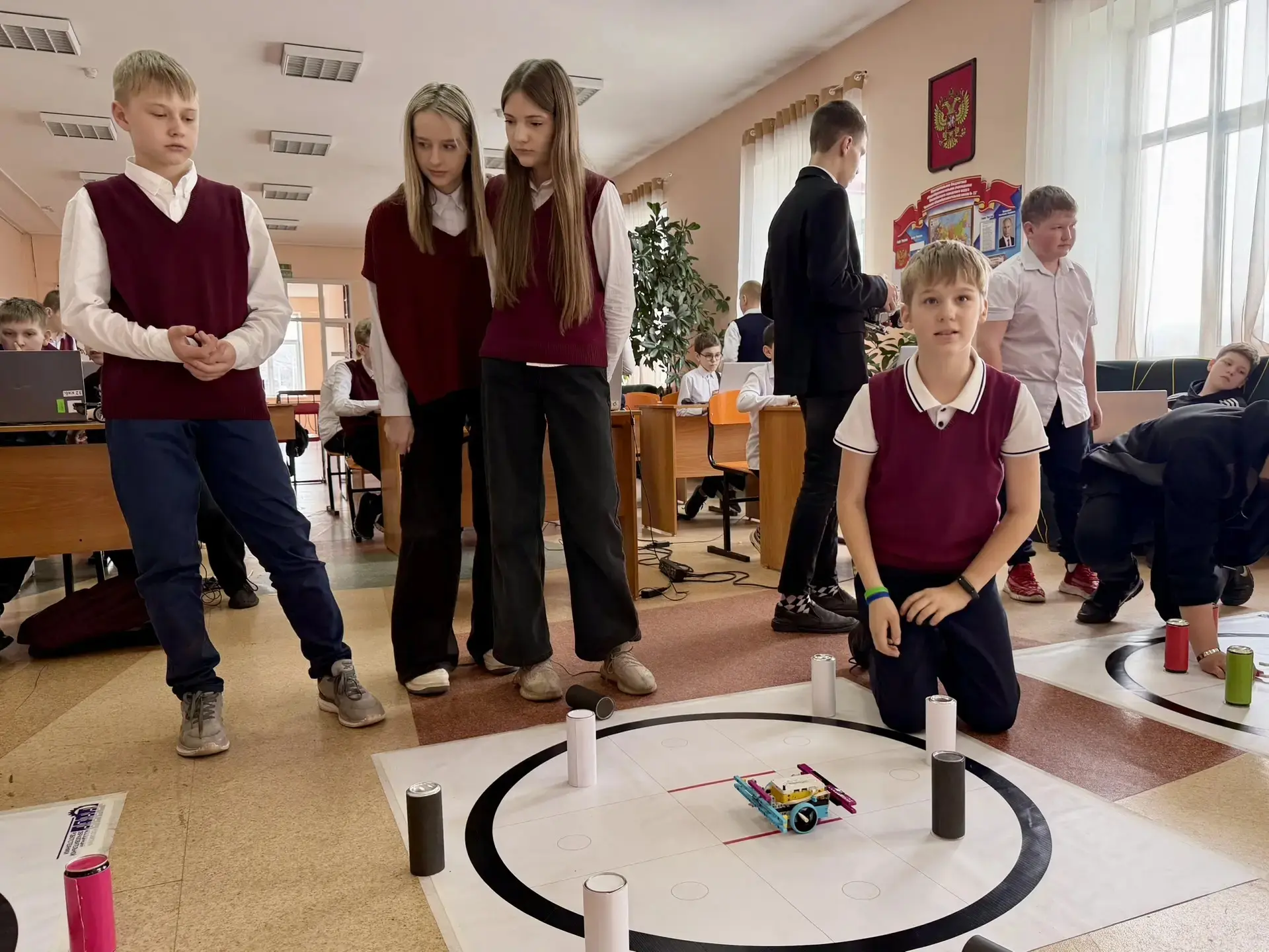 🎓 16 апреля на базе Дома детского творчества прошли Городские соревнования по робототехнике, в котор