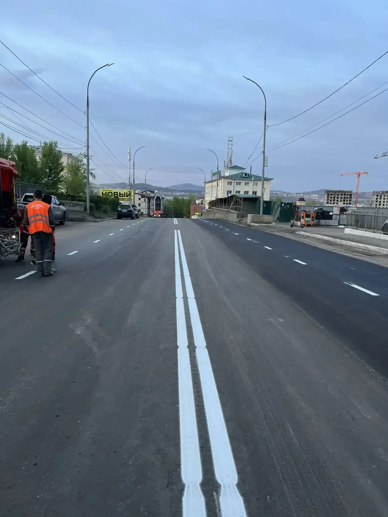 На улице Смолина восстановили дорожную разметку  На центральной улице города только вчера был уложен
