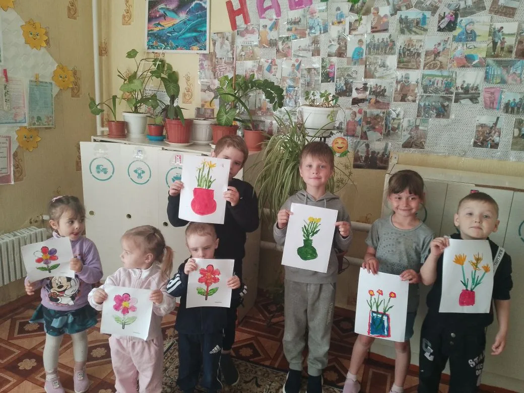 Неделя :"Цветочной поляны" познакомили детей с миром цветов,  расширили  представления ...