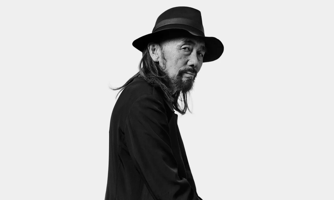 3 октября 1943 года родился Йоджи Ямамото — основатель Yohji Yamamoto и один из главных...