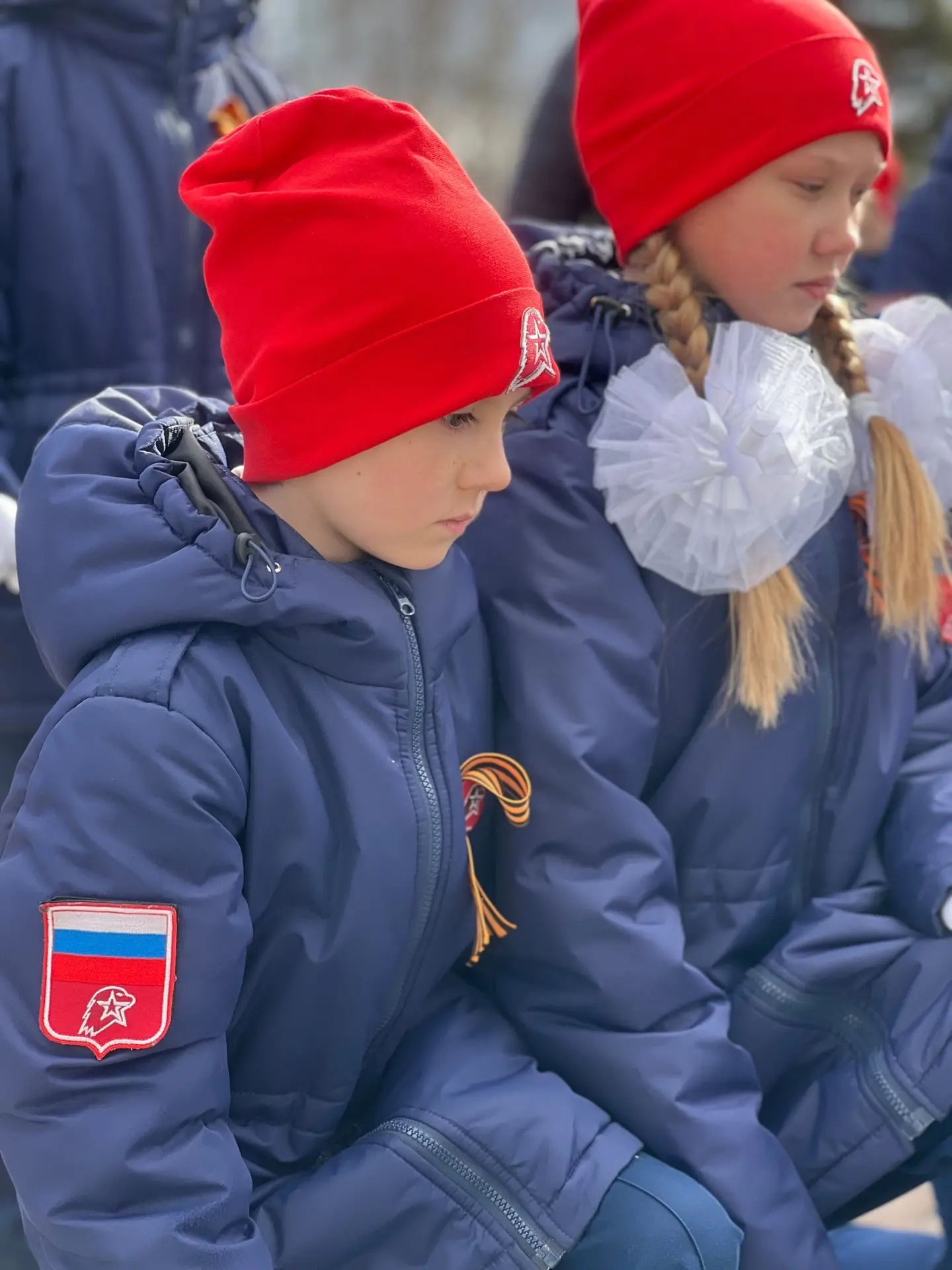 🇷🇺 ЮНАРМИЯ 🇷🇺  ✅ Торжественное мероприятие в Парке Победы собрало юнармейцев и горожан, чтобы почтит