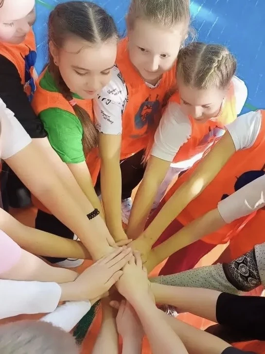 🏆🎉 3 февраля на базе «Дворца спорта» прошли захватывающие соревнования по подвижным играм (вышибалы)