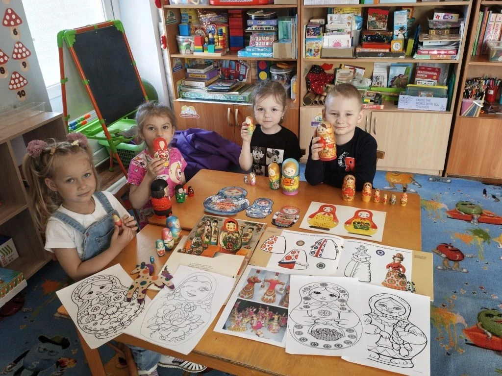 Сегодня в старшей группе ТНР «Радуга» прошла акция «День народной игрушки», в ходе кото...