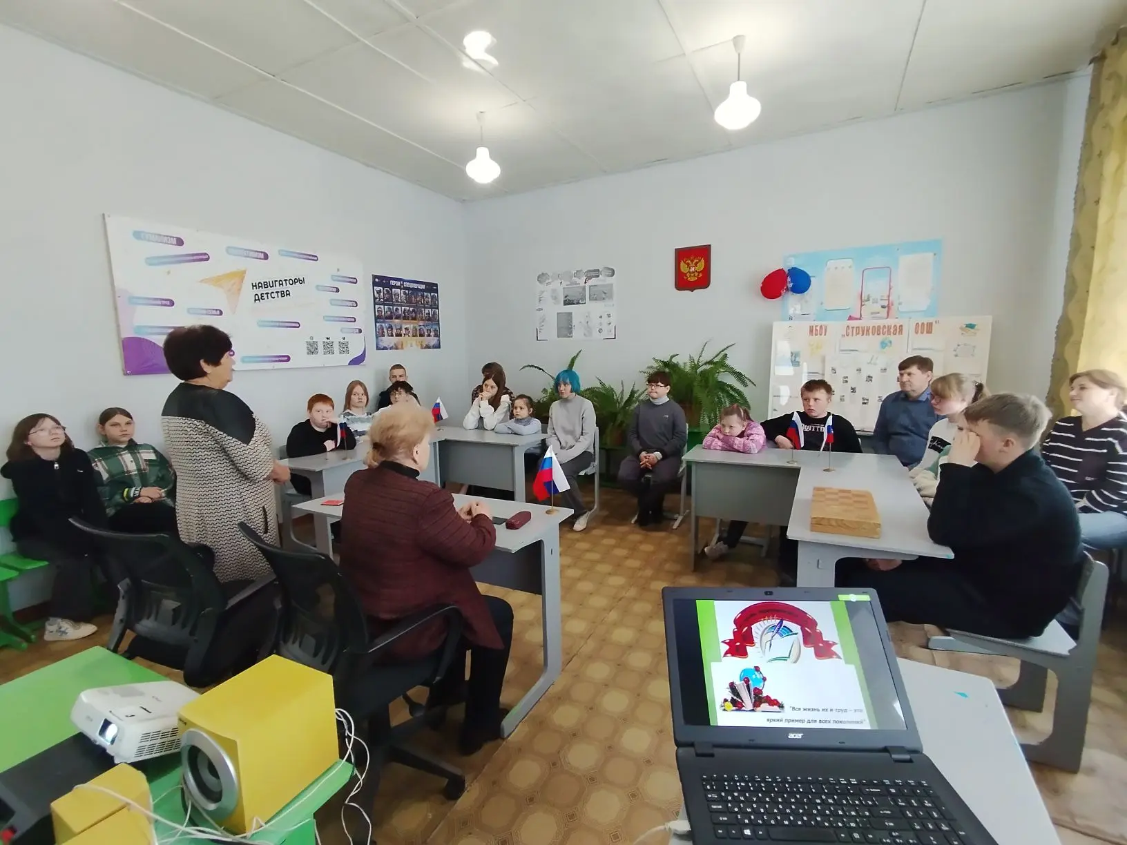 🌷 «Работать — значит жизнь»: как мы поздравили ветеранов труда с 1 мая