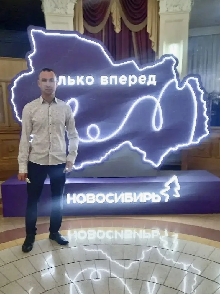 С днем рождения поздравляем депутата Яркульского совета депутатов Александра Юрьевича Конева! 🎂
Жел