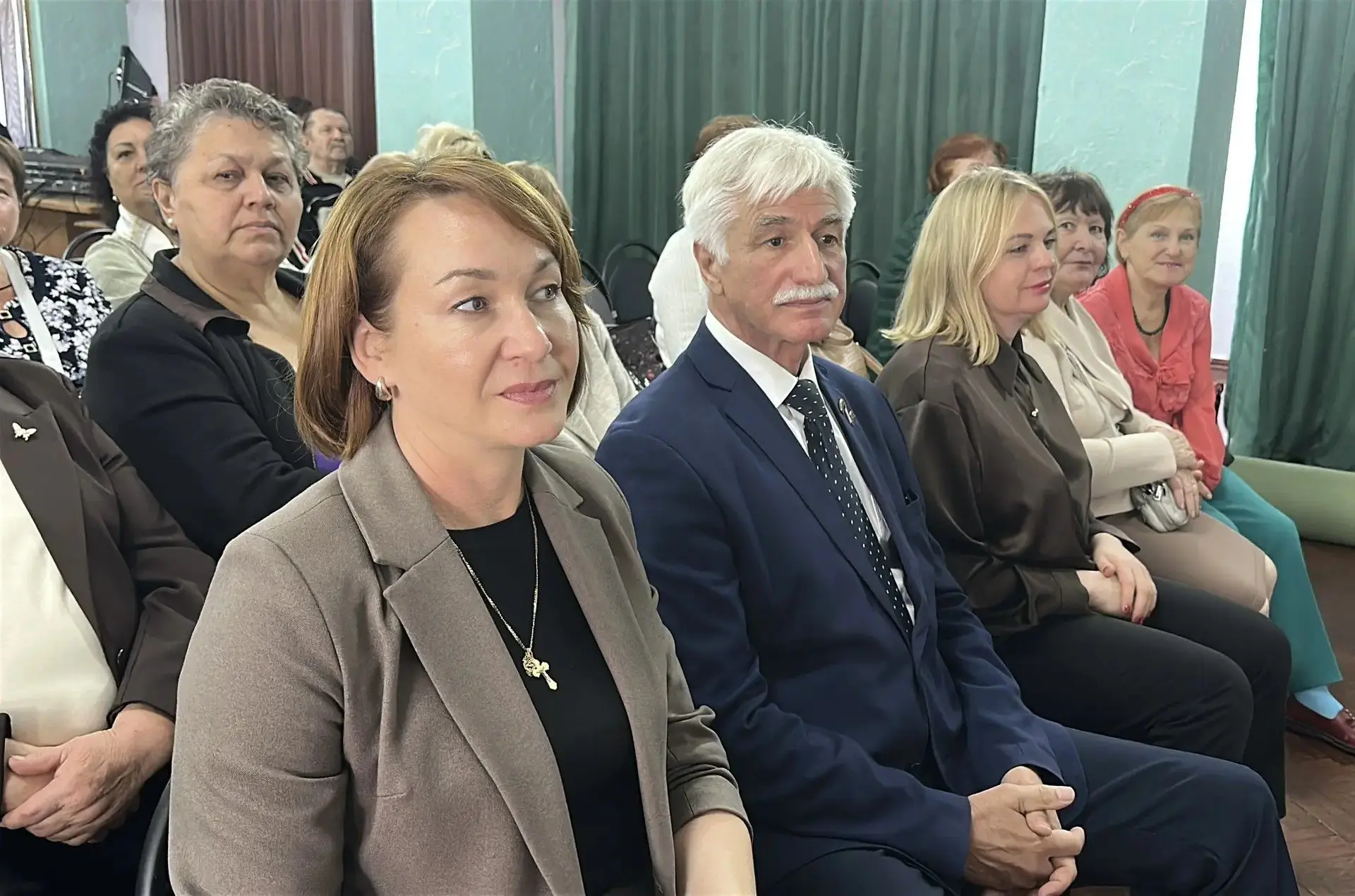 ❤️ В Тихорецком районе поздравили представителей старшего поколения в Международный ден...