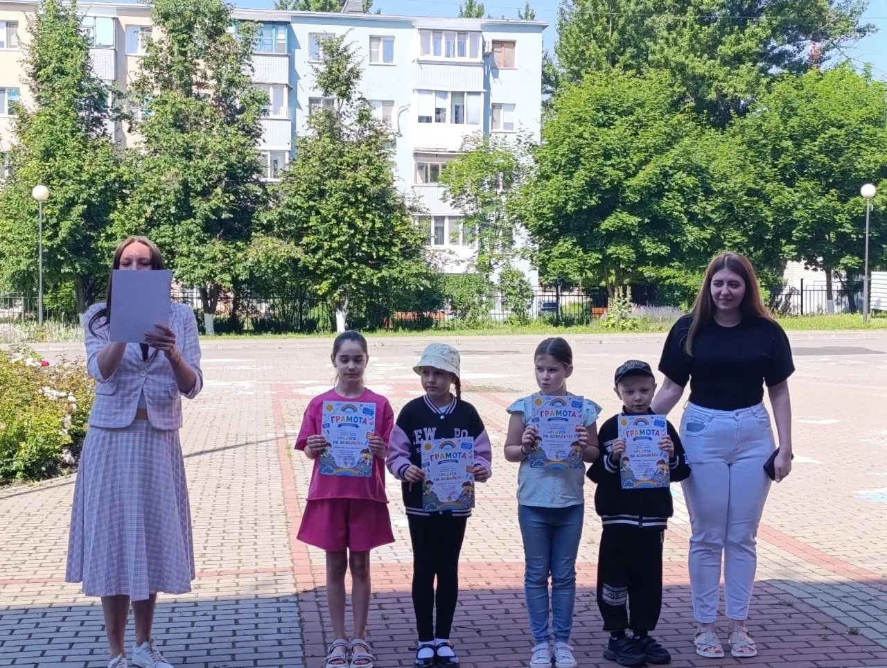 1️⃣3️⃣ день в летнем лагере для 3 отряда «Смайлики» начался по традиции с бодрящей зарядки — она зар