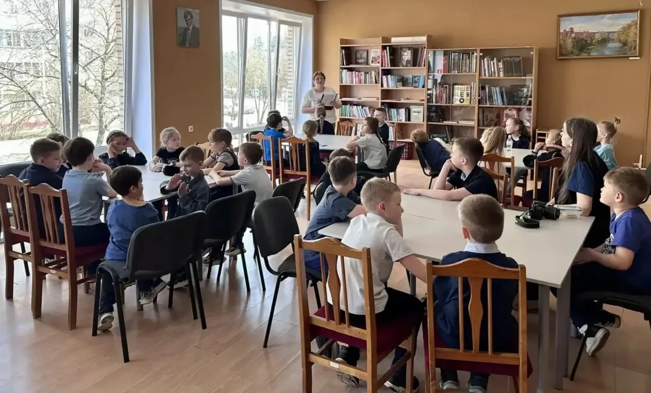 📚 ДОМ, В КОТОРОМ ЖИВУТ КНИГИ                                                              Вчера учен