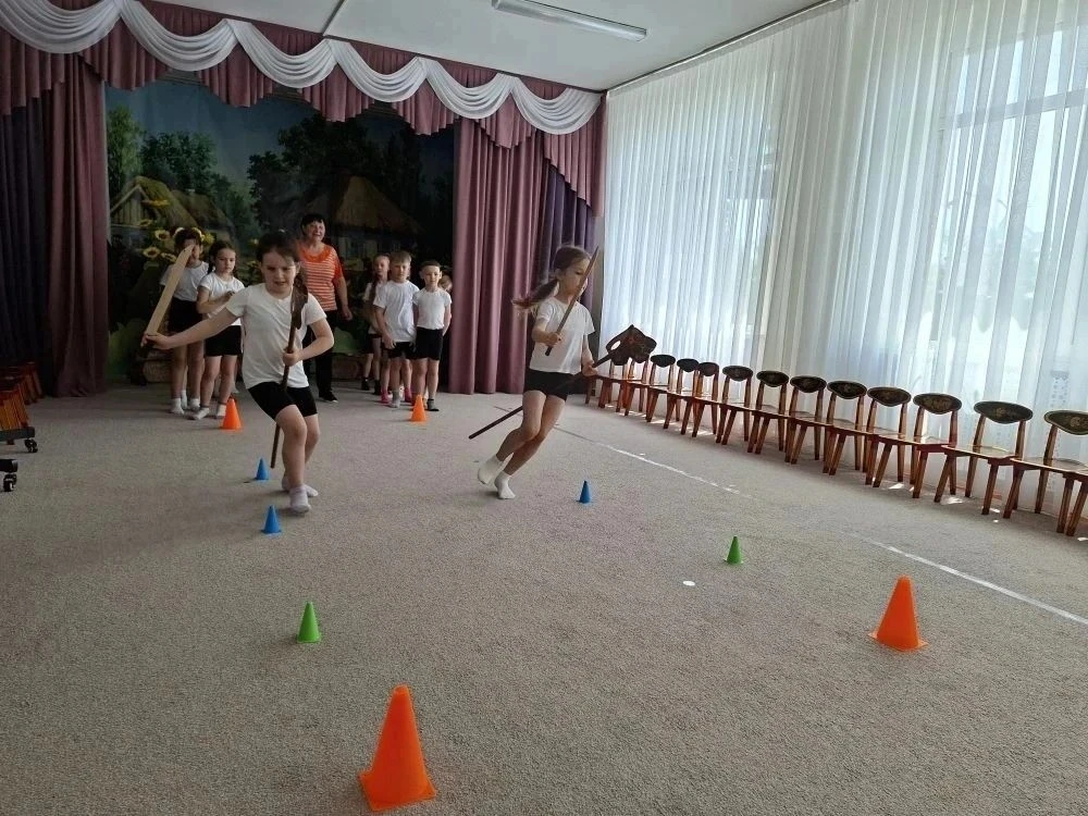 Эх, казачата, ребята удалые!