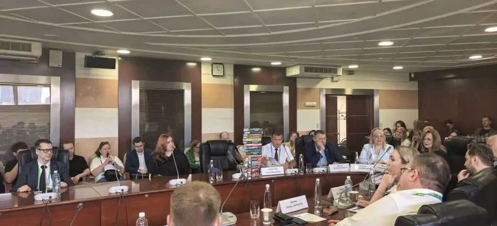 ‼️ ВНИМАНИЕ! ВАЖНАЯ ИНФОРМАЦИЯ

Представители Федерации кикбоксинга России приняли участие в конфере