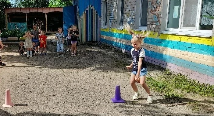 Сегодня в нашей группе прыгали "кенгурята"! 🦘