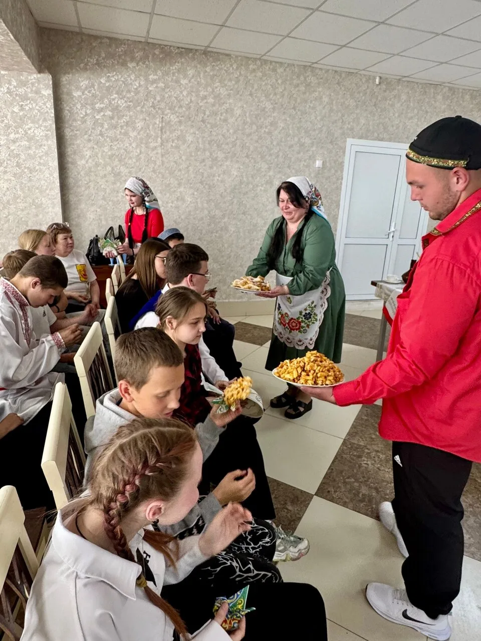 🍜🌮 22 мая на базе Введенского филиала ГБУ «Центр помощи детям №1» прошло кулинарное шоу «Блюда народ