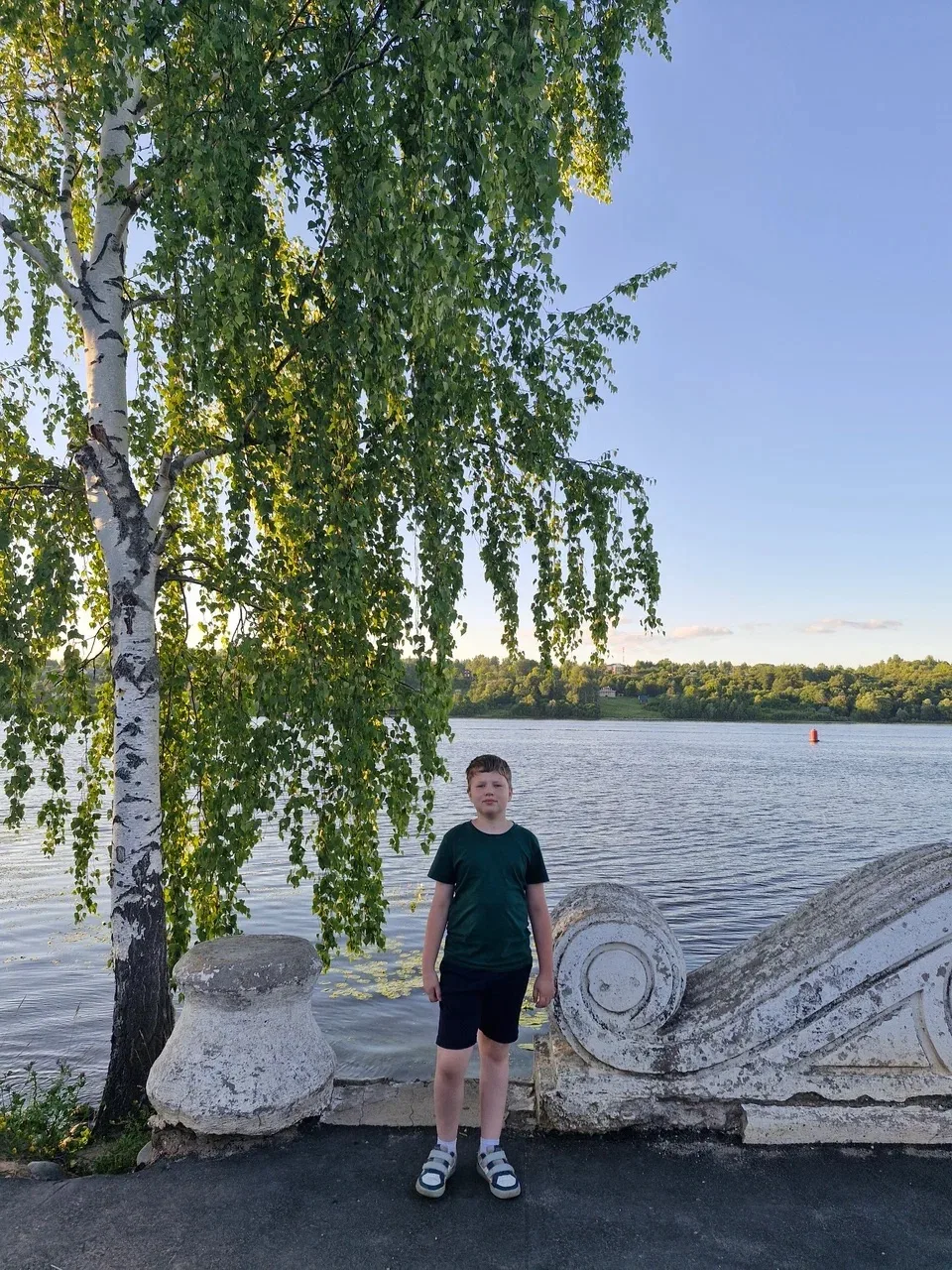 ✨ПРИВЕТ ИЗ ЛЕТА

🌊На холмистом берегу реки Волги на границе Ивановской и Костромской областей стоит