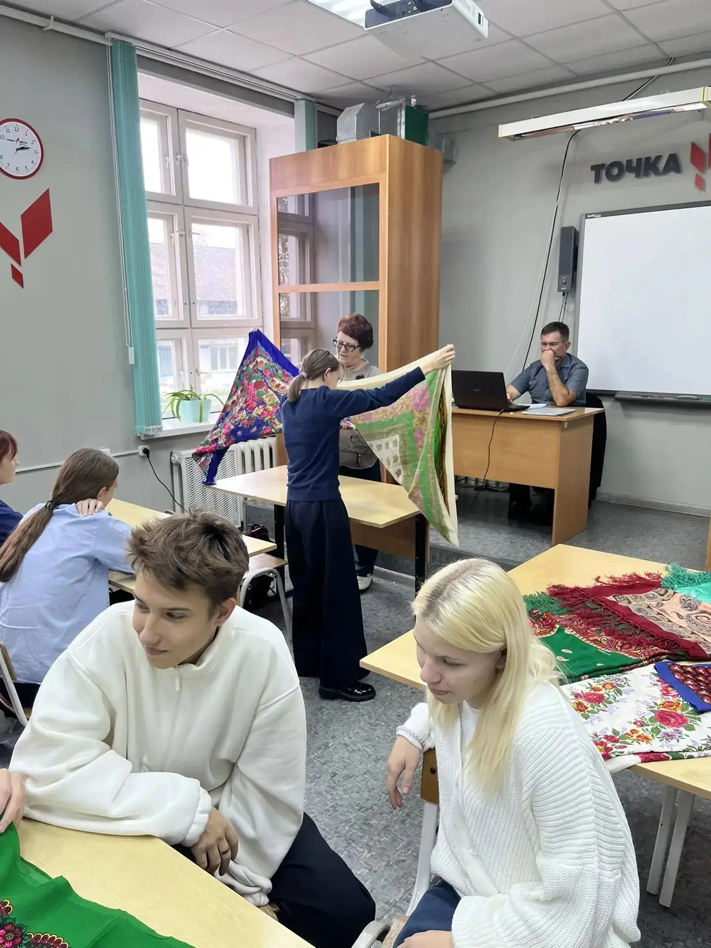 В рамках реализации Пушкинская карта Акациевский дом культуры провел фольксветлицу «Рус...