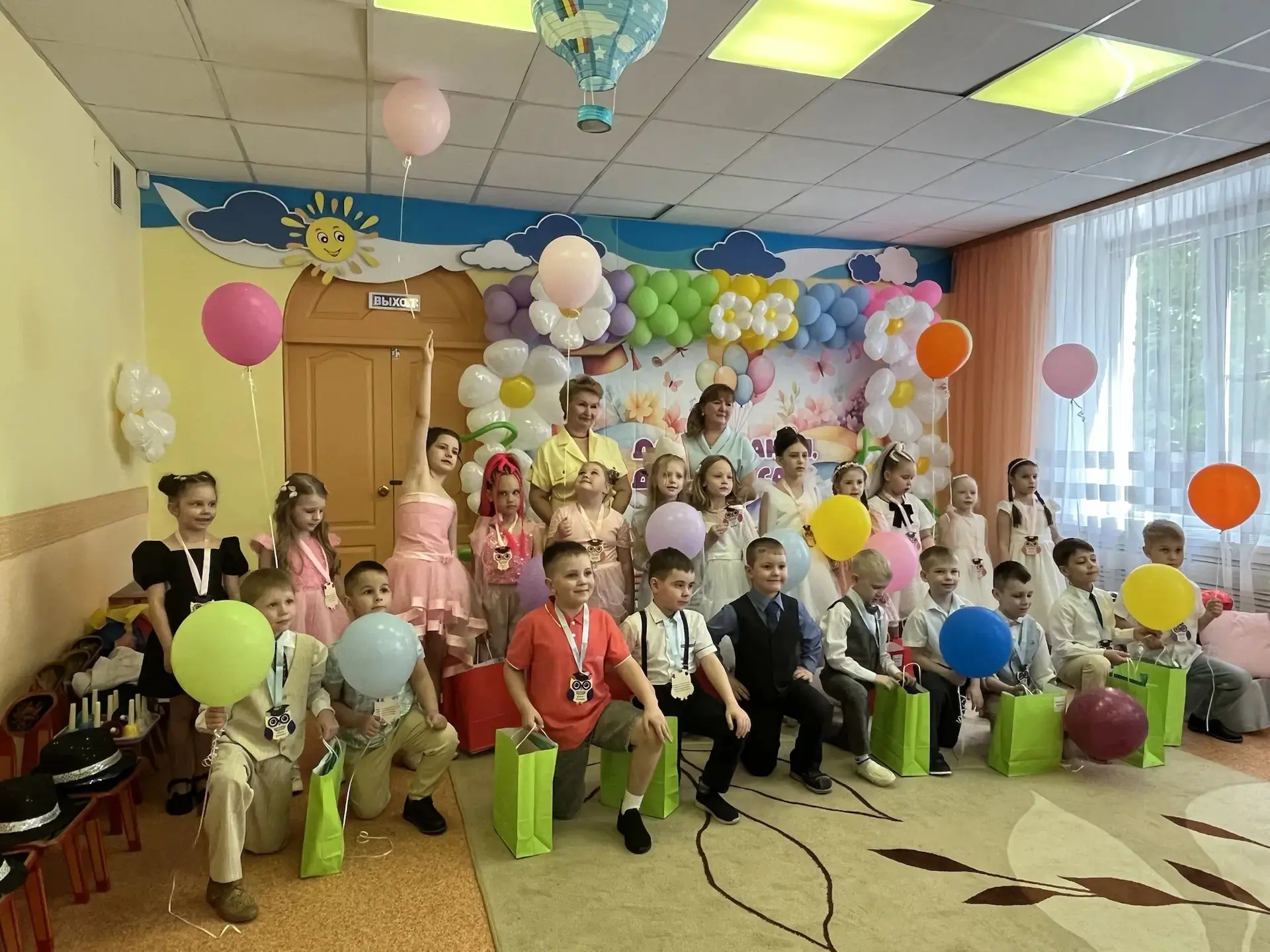 💓🌟Дорогие наши выпускники, наши маленькие звёздочки!🌟

🎉 Сегодня для вас особенный день — вы отп