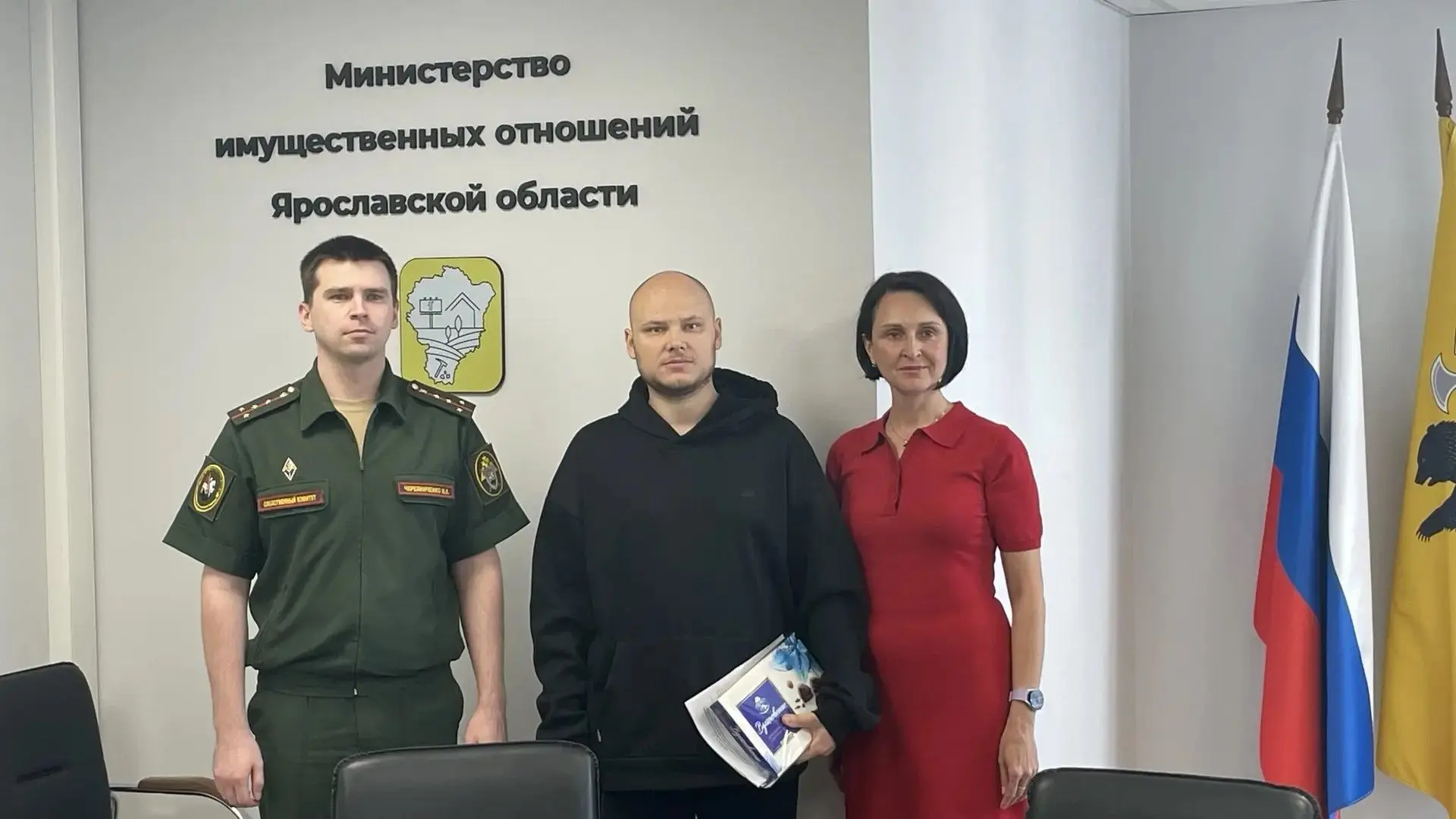 Еще один участник СВО из числа детей-сирот получил ключи от собственной квартиры