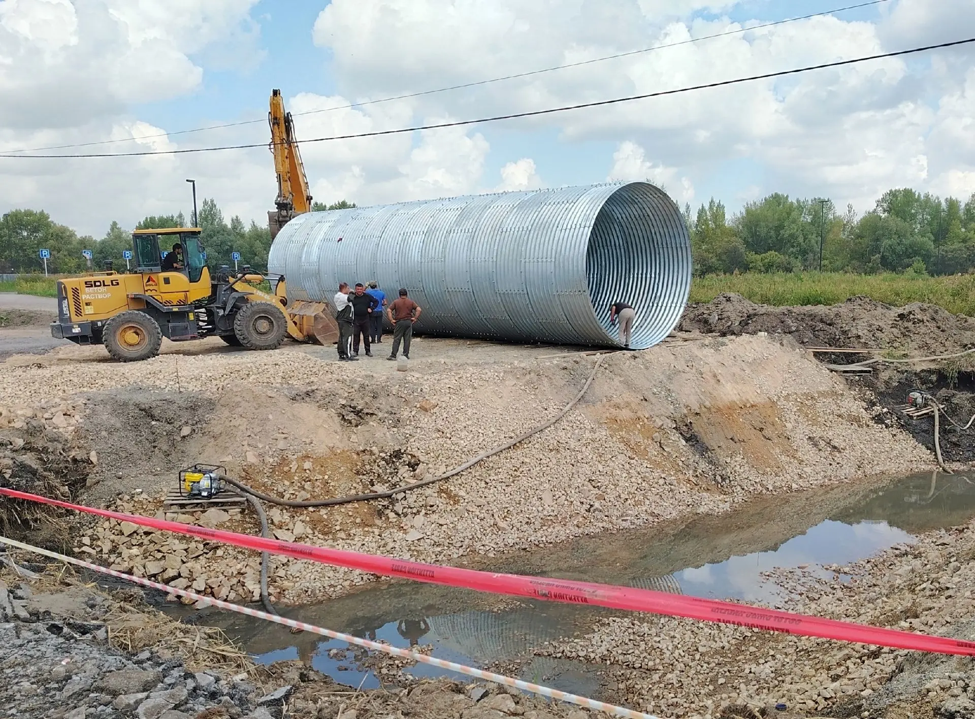 Скоро увидим новый "мост-труба" на Набережной)