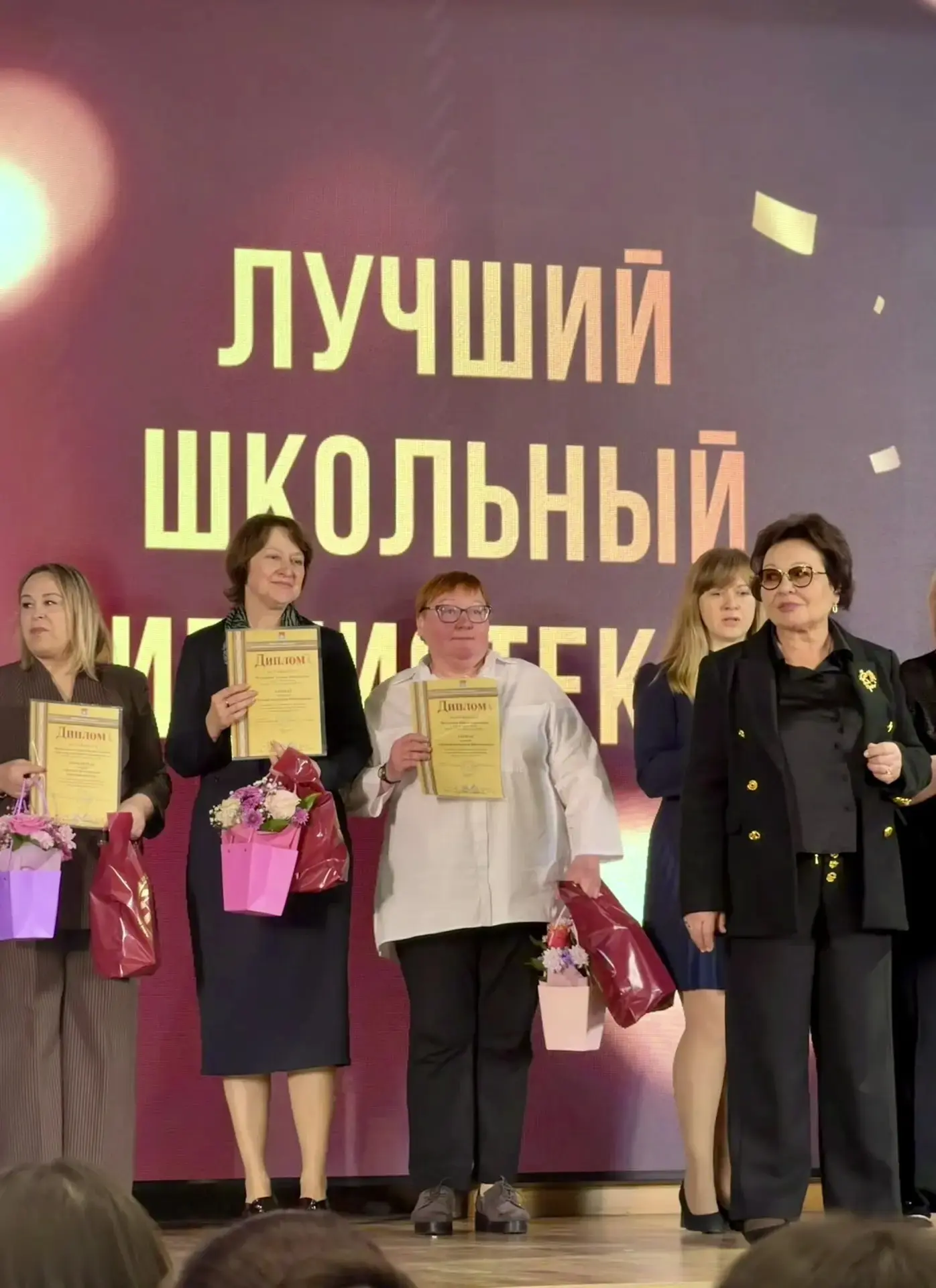 🏆 В Мурино наградили лучших педагогов Всеволожского района!

📍 15 апреля 2026 года  в  Мурино на б
