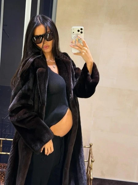🤰✨ Беременная Решетова прячет живот и шокирует образами