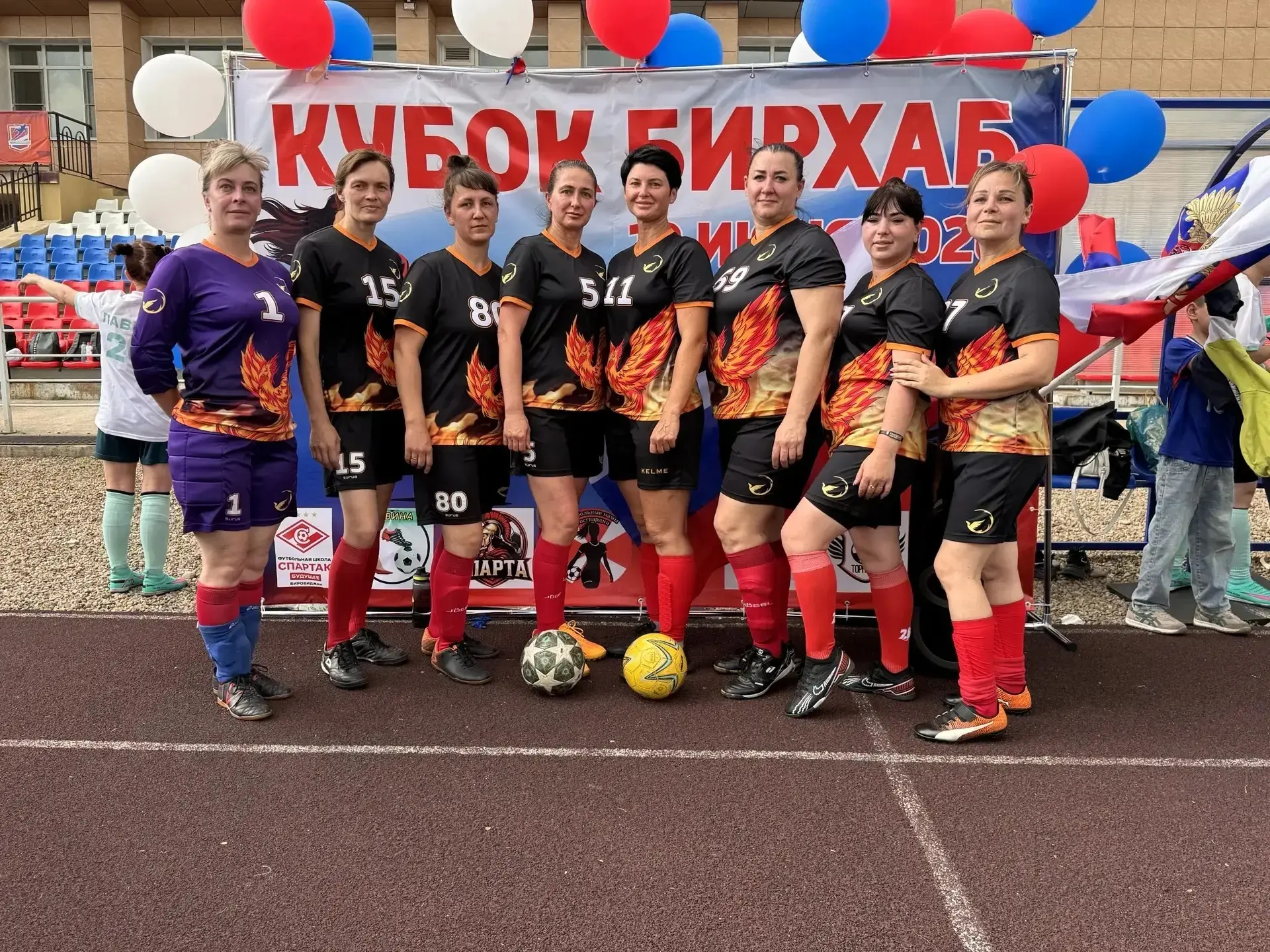 ⚽️ Футбольные мамы: игра, драйв и спортивный дух в День России!

В День России, 12 июня, в городе Би