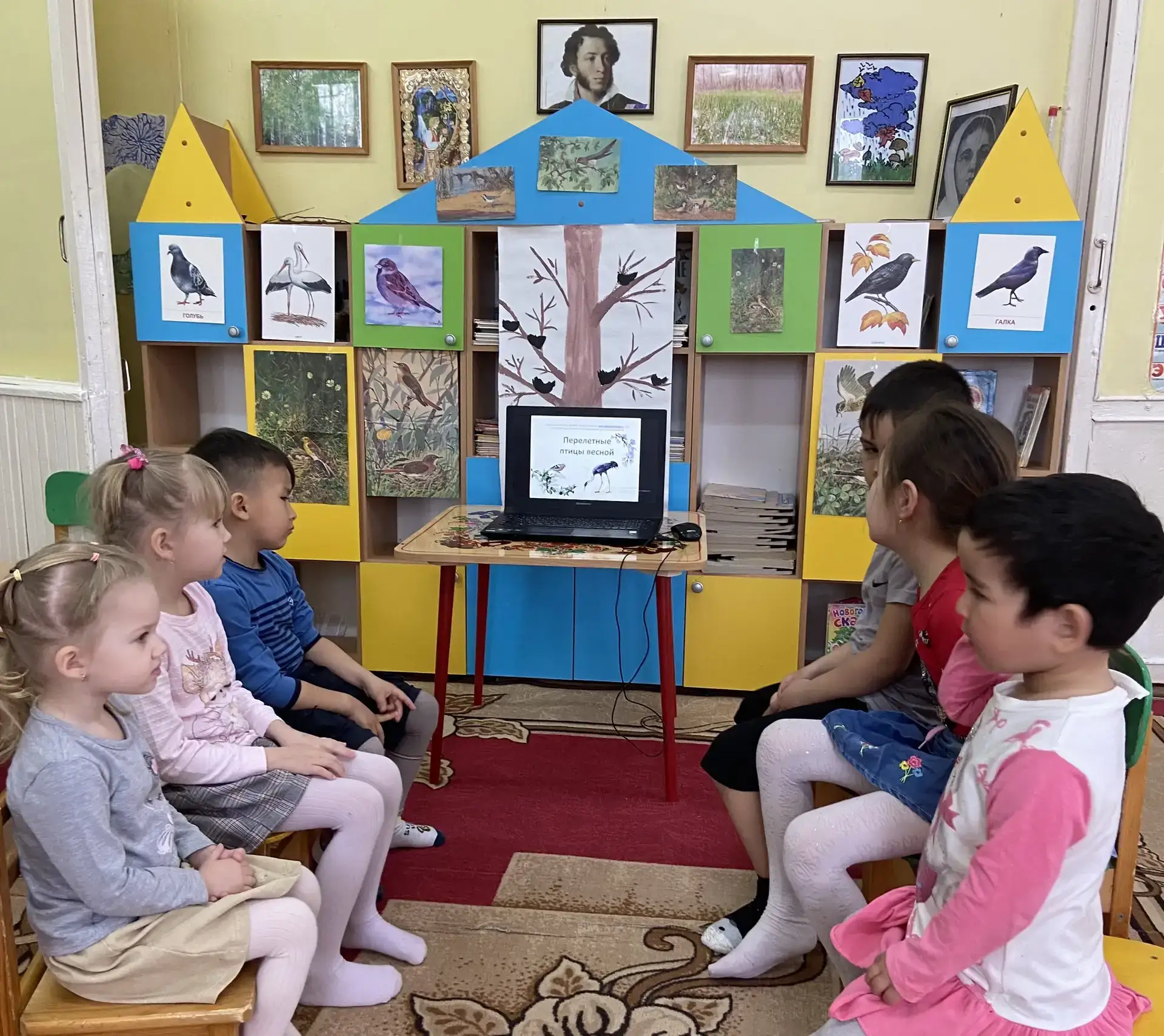 🌷 Весенние трели наших пернатых друзей! 🐦
