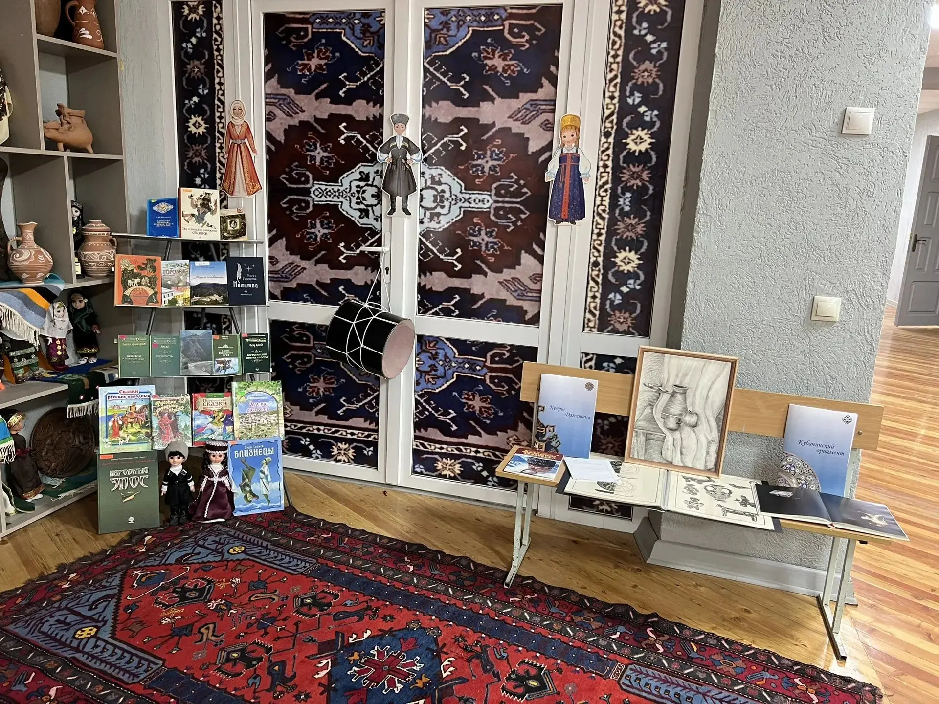 Очарование древних узоров: путешествие в мир дагестанского искусства 🏺✨
