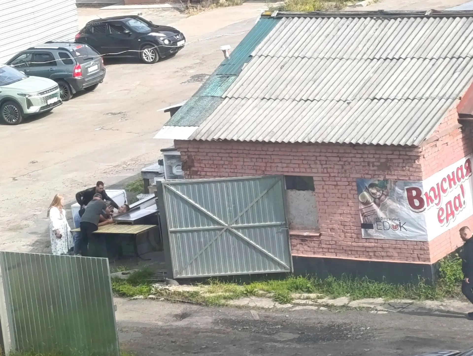 ⚡️Утренняя поножовщина в баре Арктика закончилась летальным исходом. Мужчина умер в ско...