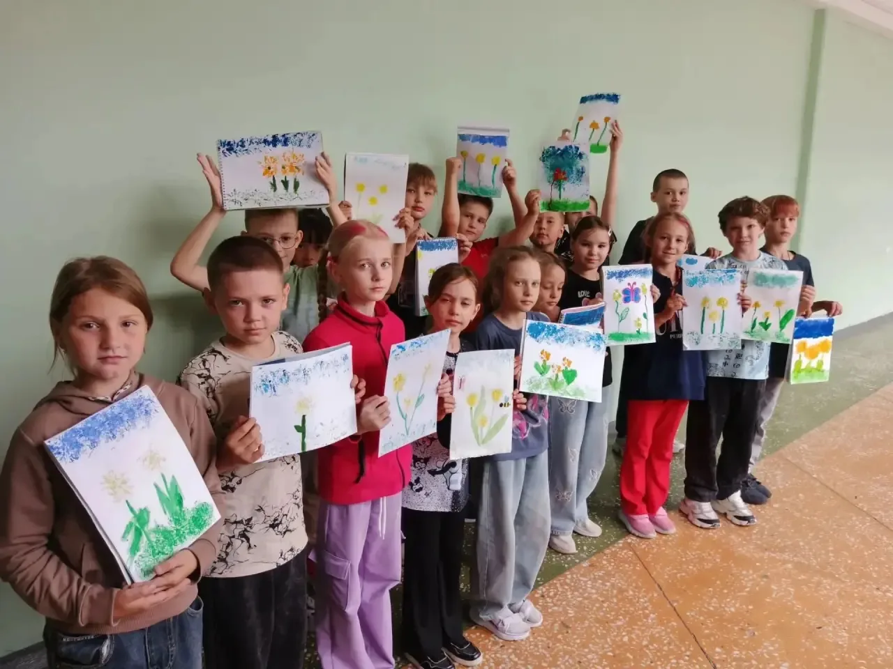 🖼️ Сегодня в лагере День творчества 🖌️ 

Ребята показали себя мастерами на все руки 🙌