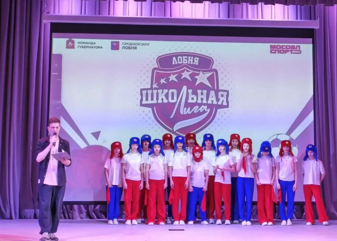 💃 Сборная МБОУ СОШ №9 зажгла на танцевальной сцене! 🇷🇺  Это было мощно, красиво и очень душевно! Сег