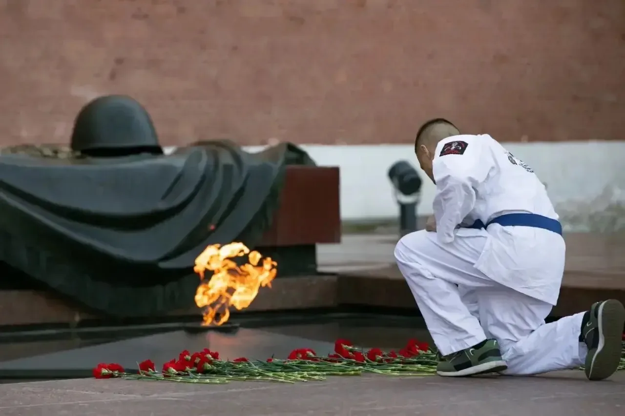 🇷🇺Ученик 9 «Г» класса нашей школы Черников Святослав принял участие в Первенстве России по Армейском