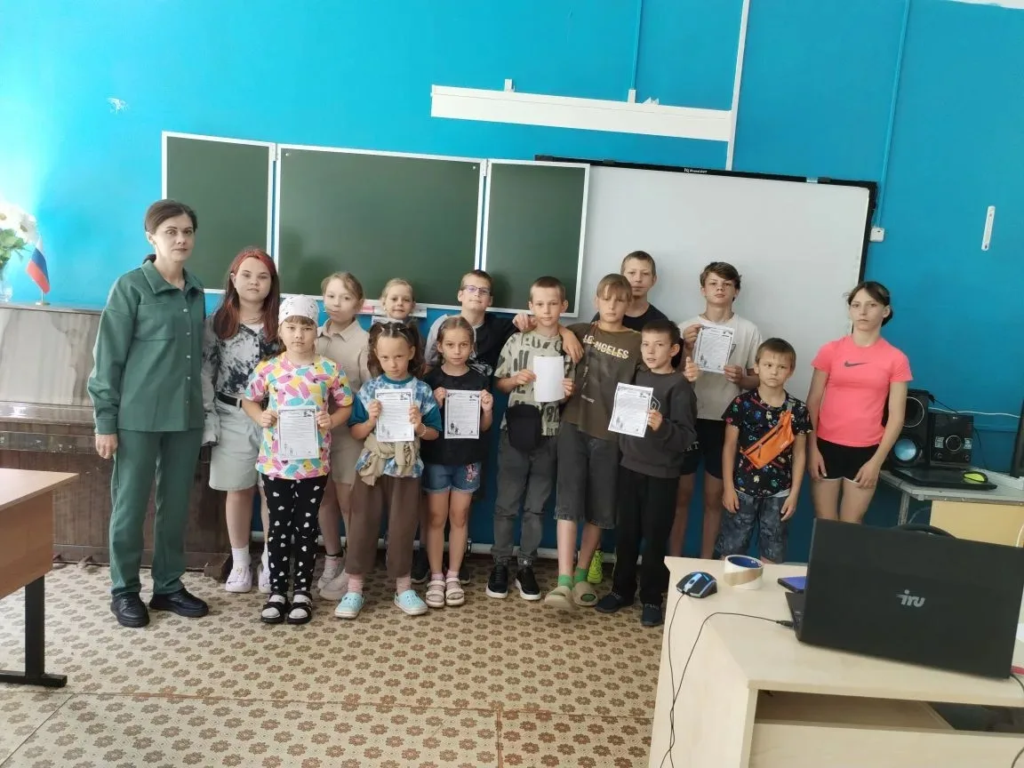 В ЛДП «Ромашка» МБОУ «Кременковская ООШ» прошла важная и познавательная встреча. Нашим ...