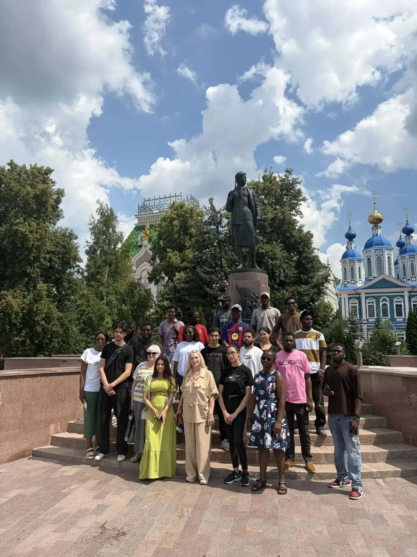На Факультете международного образования продолжается реализация проекта внеучебных мер...