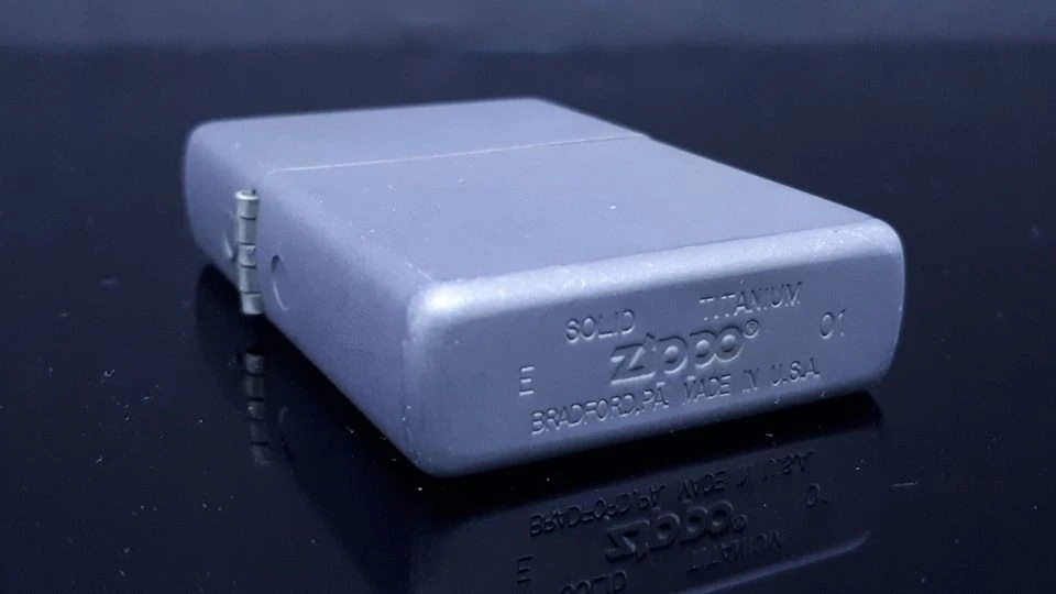 Zippo 110 Solid Titanium.