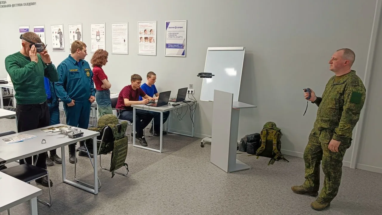 🎮 Практический интенсив по беспилотникам завершился в ТОГУ   46 слушателей программы «Инженерно-лётн