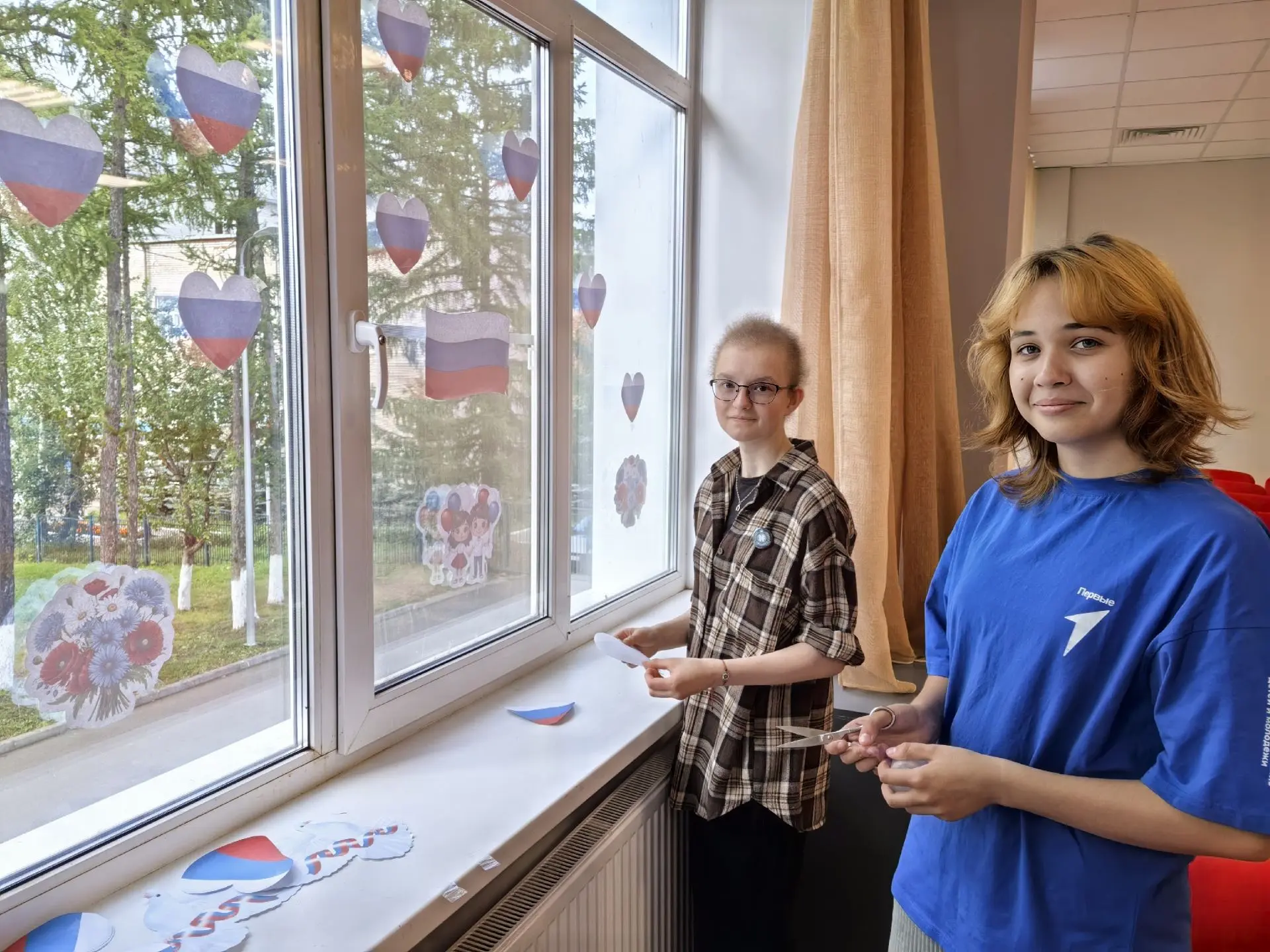 В преддверии Дня Государственного флага России в нашей школе царит атмосфера праздника!