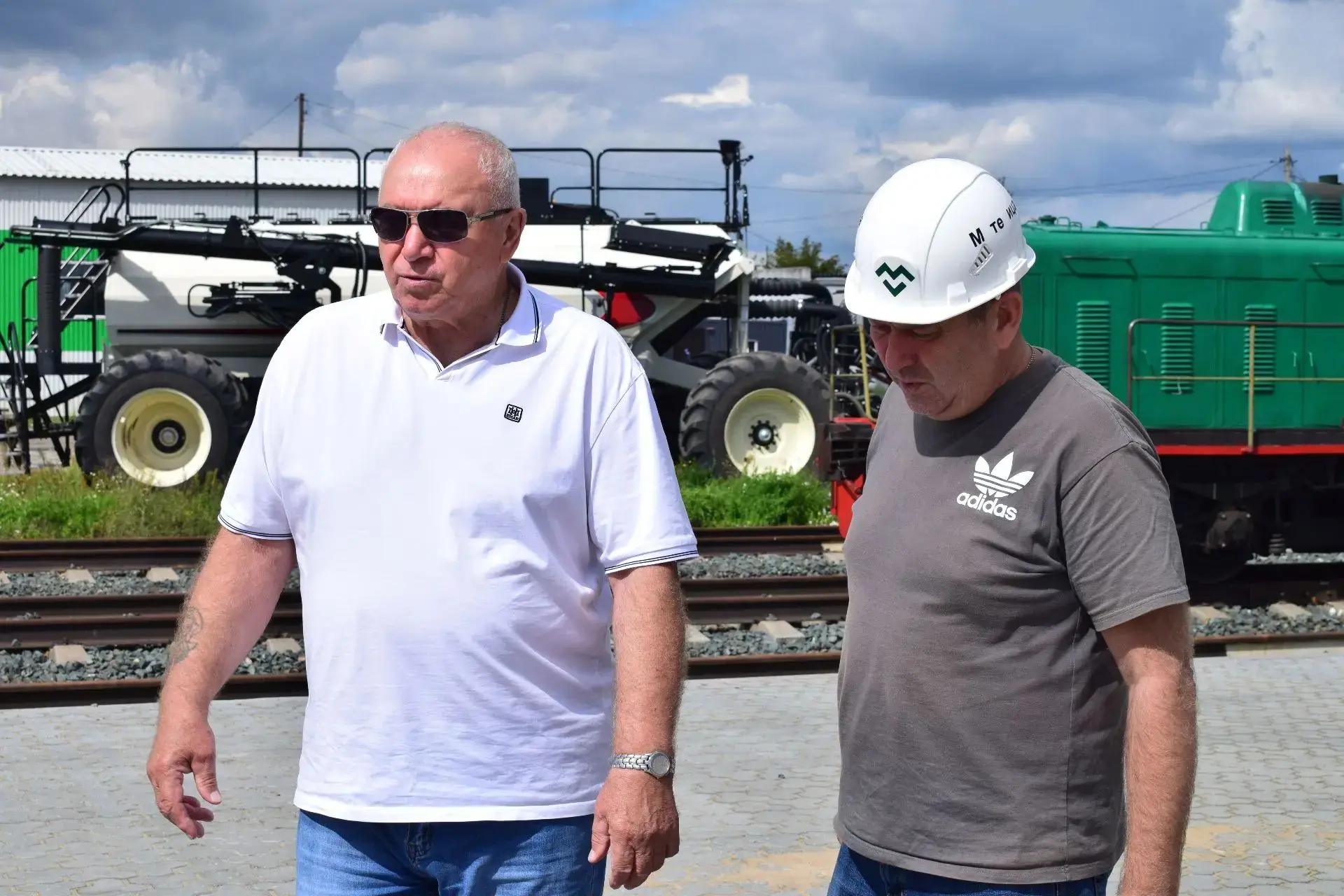 🚧 Компания «Метелица» завершает устройство площадок под перегрузочные контейнерные тер...