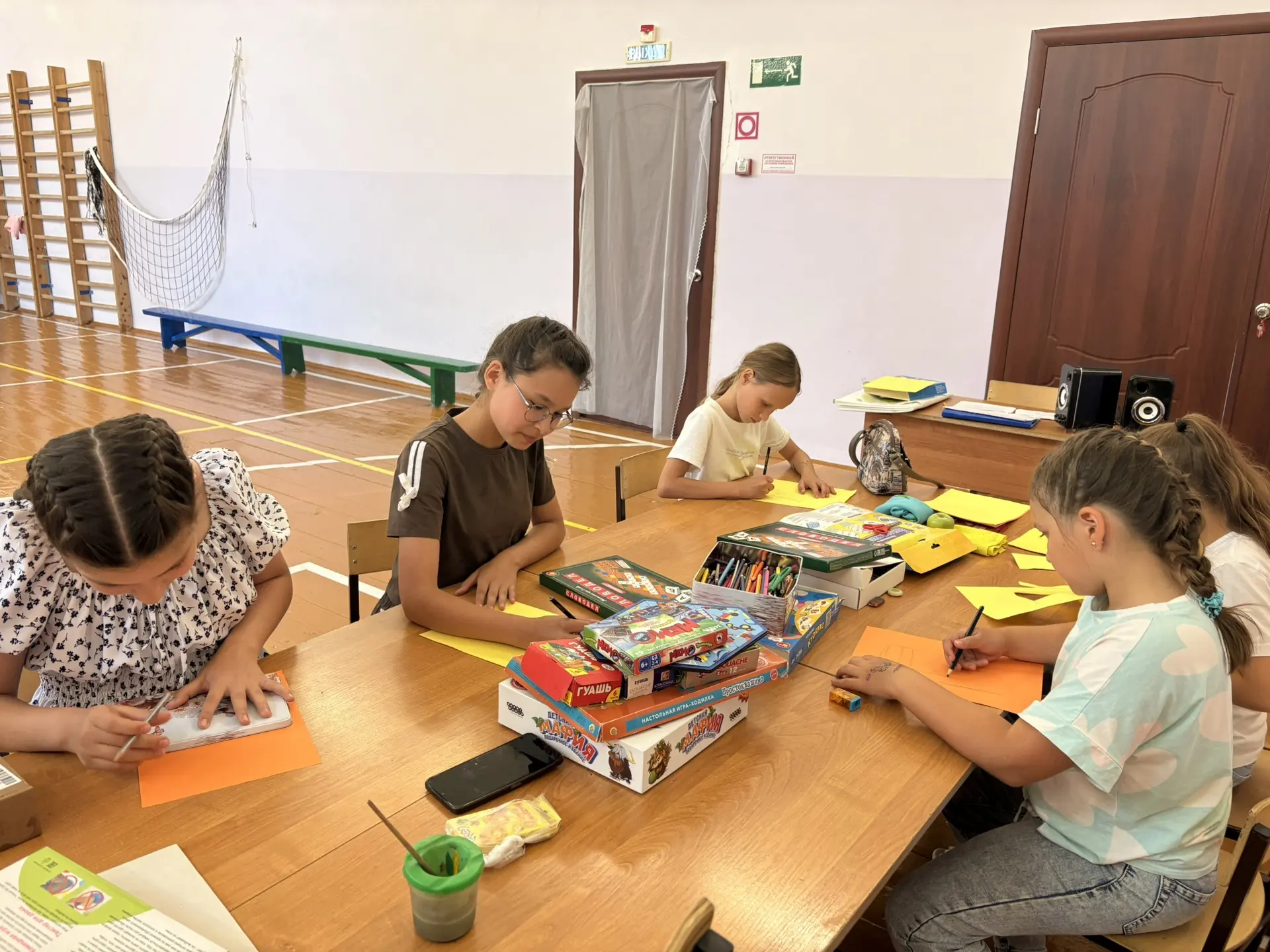 Наши ребята не сидят без дела! 👋 В преддверии большого и светлого праздника Сабантуй о...