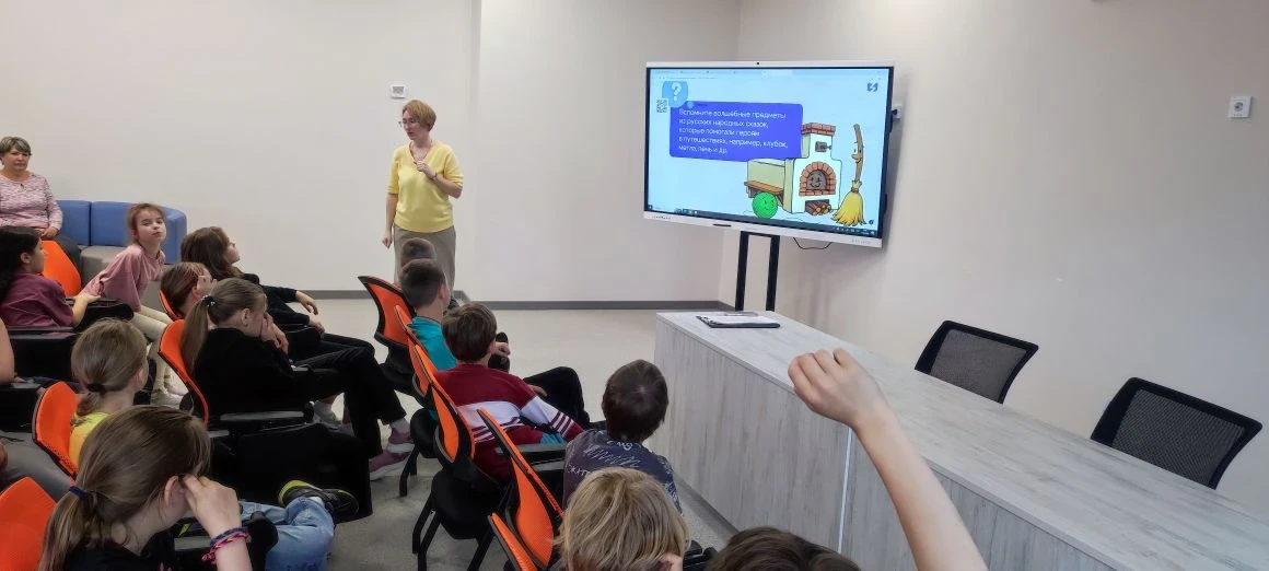 ☀️Яркие моменты летнего лагеря: литература и космические приключения! 

Летний школьный лагерь продо
