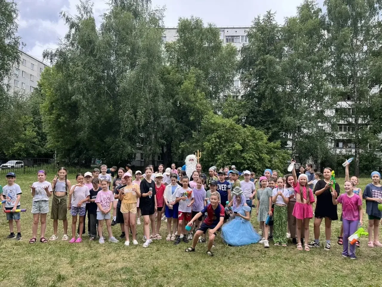 🎉 День Нептуна — 18 июня! 🎉

Сегодня наш лагерь превратился в настоящее морское царство! 🌊 К нам 