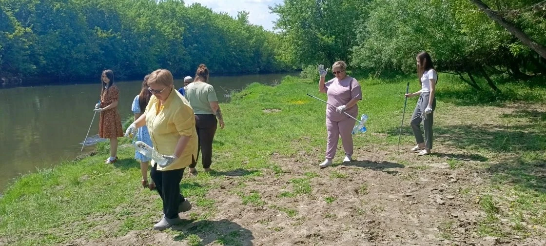 «С водой дружи, здоровьем дорожи»

✅11 июня в 11-00 у берега реки Иня  сотрудники КЦ «Грамотеинский»