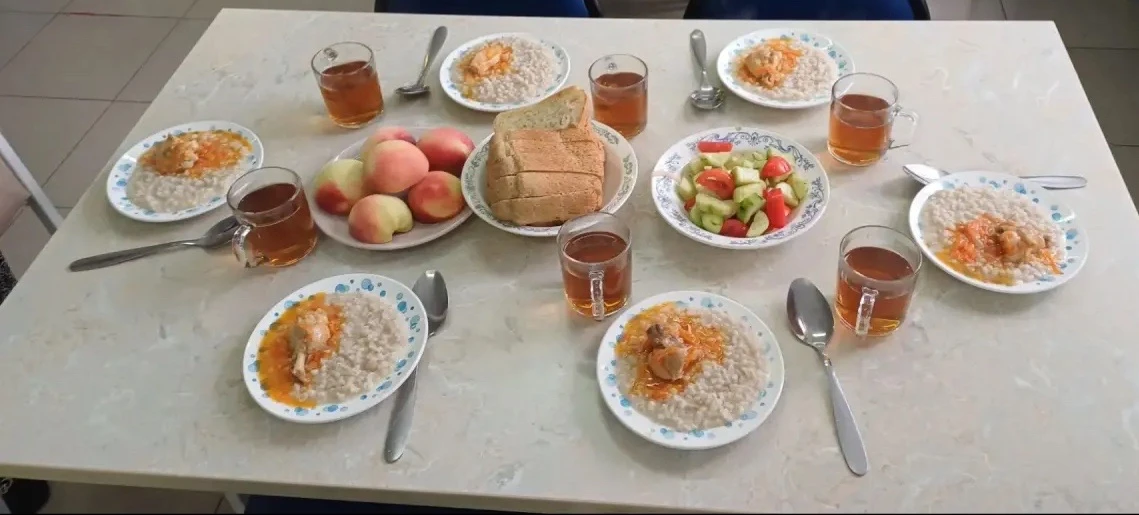 «В нашей столовой — вкусно, как дома 💛