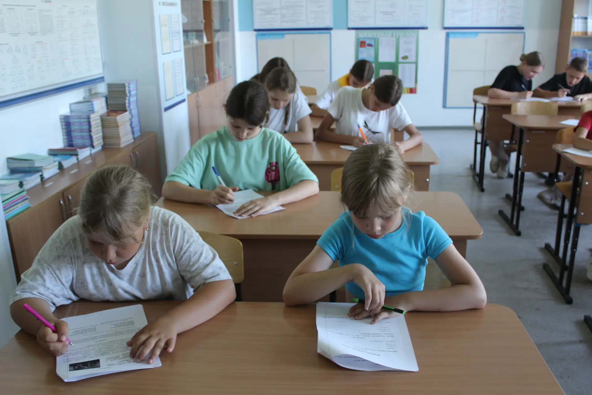 Язык Пушкина объединяет! 🎨📚

Наши ребята из лагеря дневного пребывания «Радуга» и участники трудов