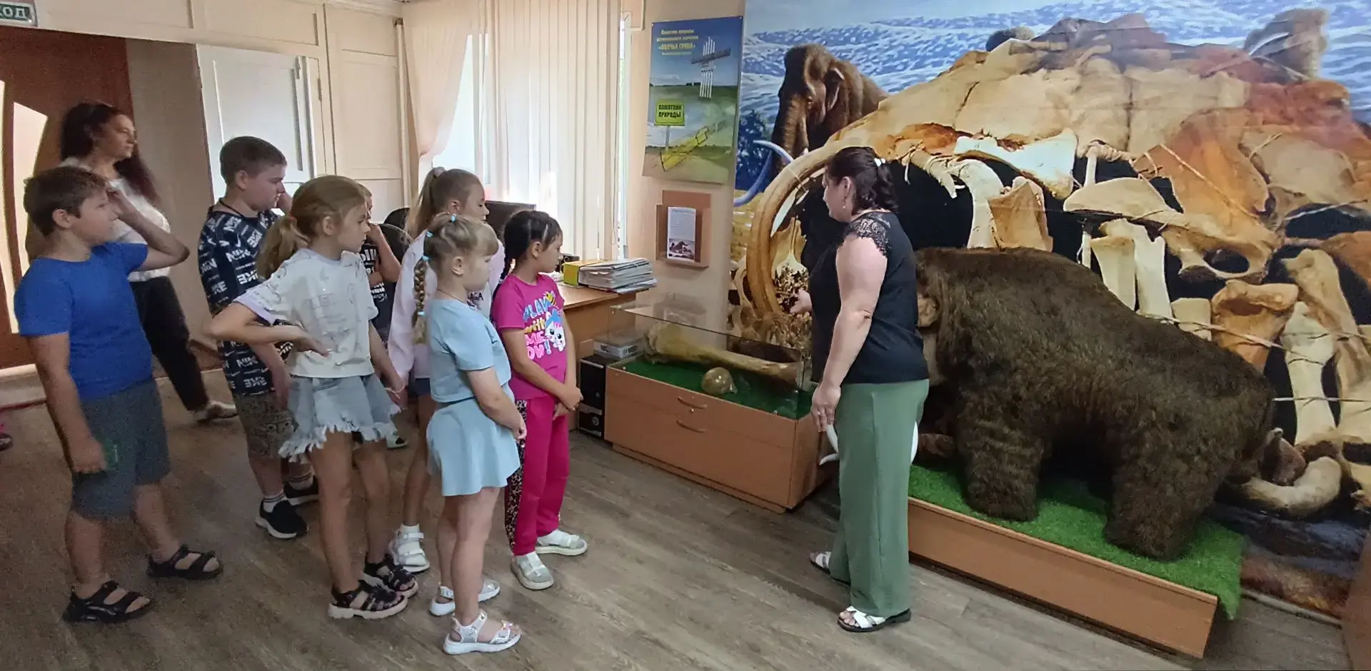 🔎  В нашем музее происходят настоящие путешествия!⏳

Сегодня ребята из отряда "Дети солнца" Каргатс