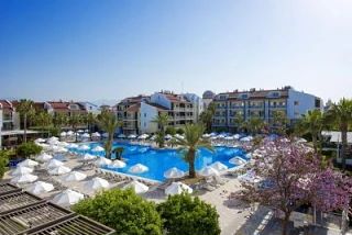 Отдых в Турции станет незабываемым в отеле Barut B Suites! Расположенный в Эвренсеки, в...