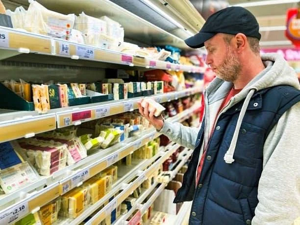 78% россиян сократили расходы на продукты (исследование) 📊