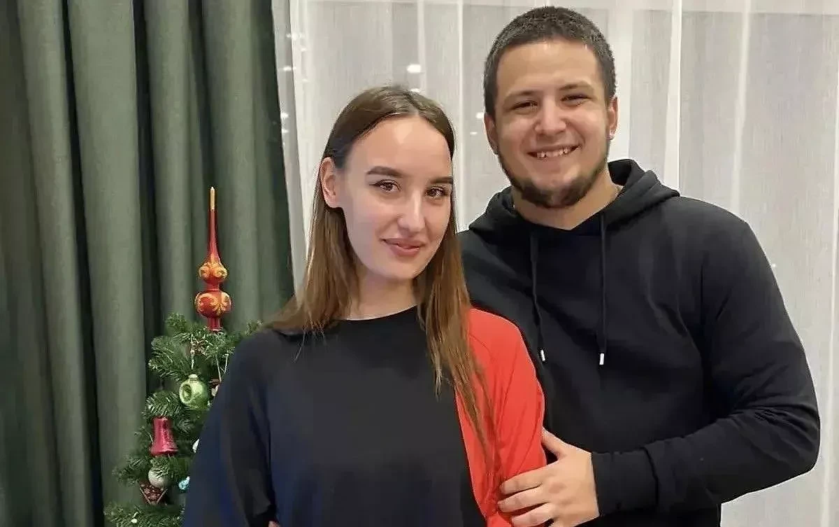 👰🤵 «Да!» на всю страну

Владислав Шмендель и Александра Коровина из Амурской области станут участн
