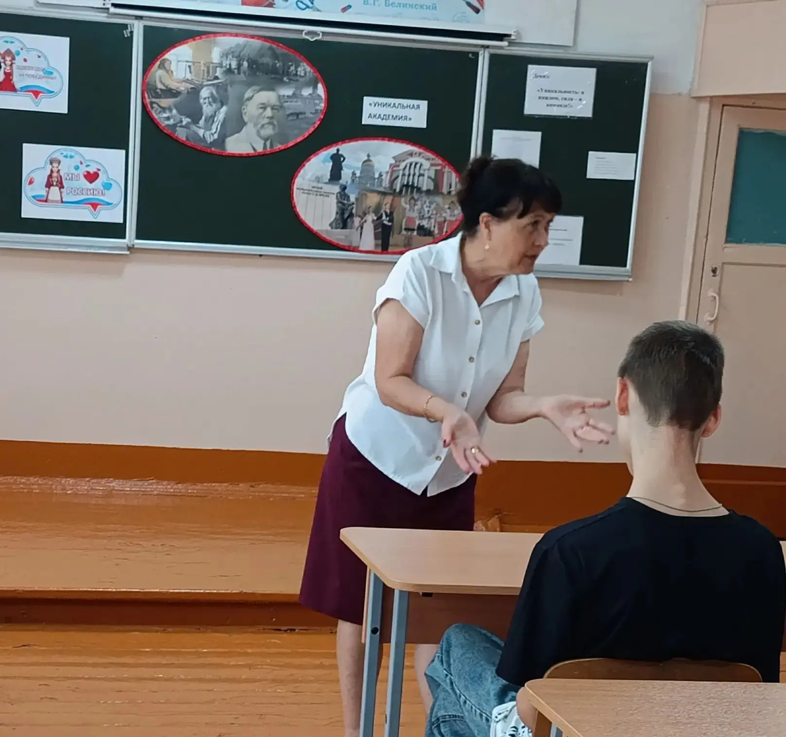 Одиннадцатый день в лагере  для одарённых  детей "Уникальная  академия " начался  с динамичной и вес