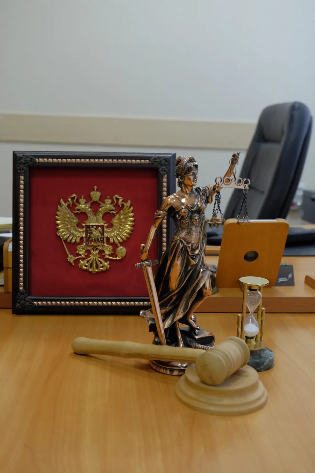 ⚖ ️ Бывшего адвоката из Красноармейского района обвиняют в 12 эпизодах мошенничества