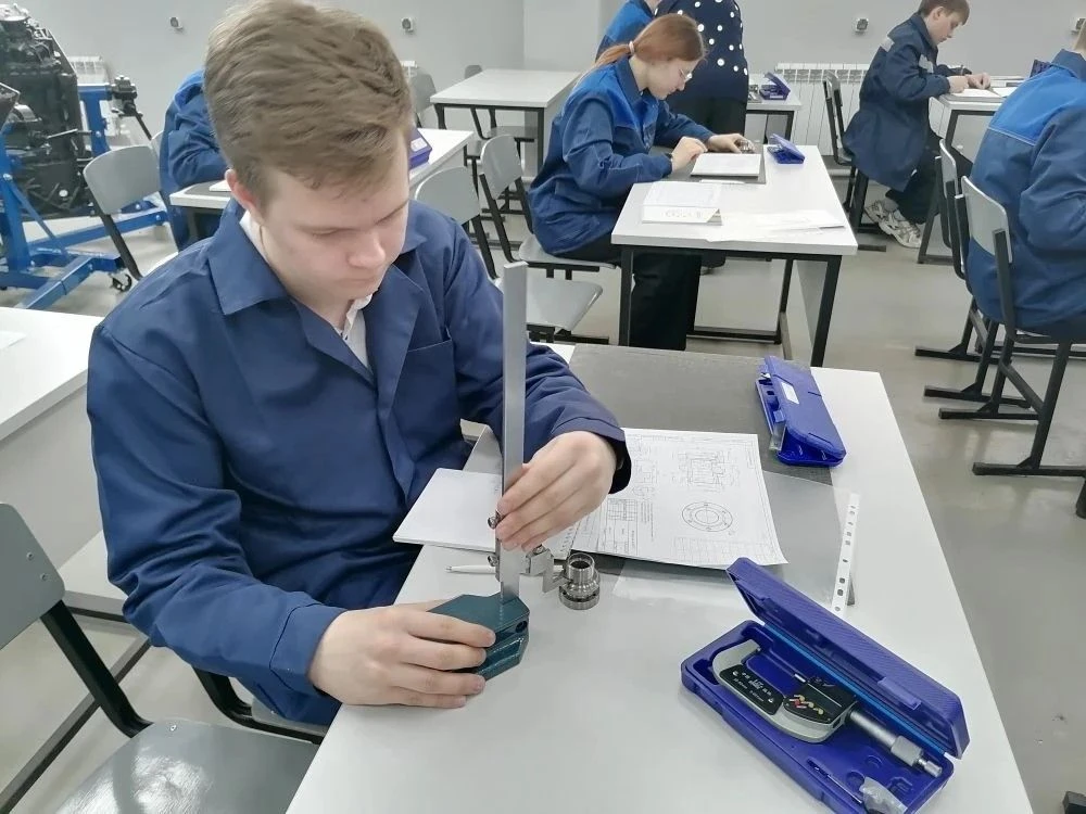 🏆 В НПК прошел Республиканский конкурс «Политехнический марафон по профилю Машинострое...